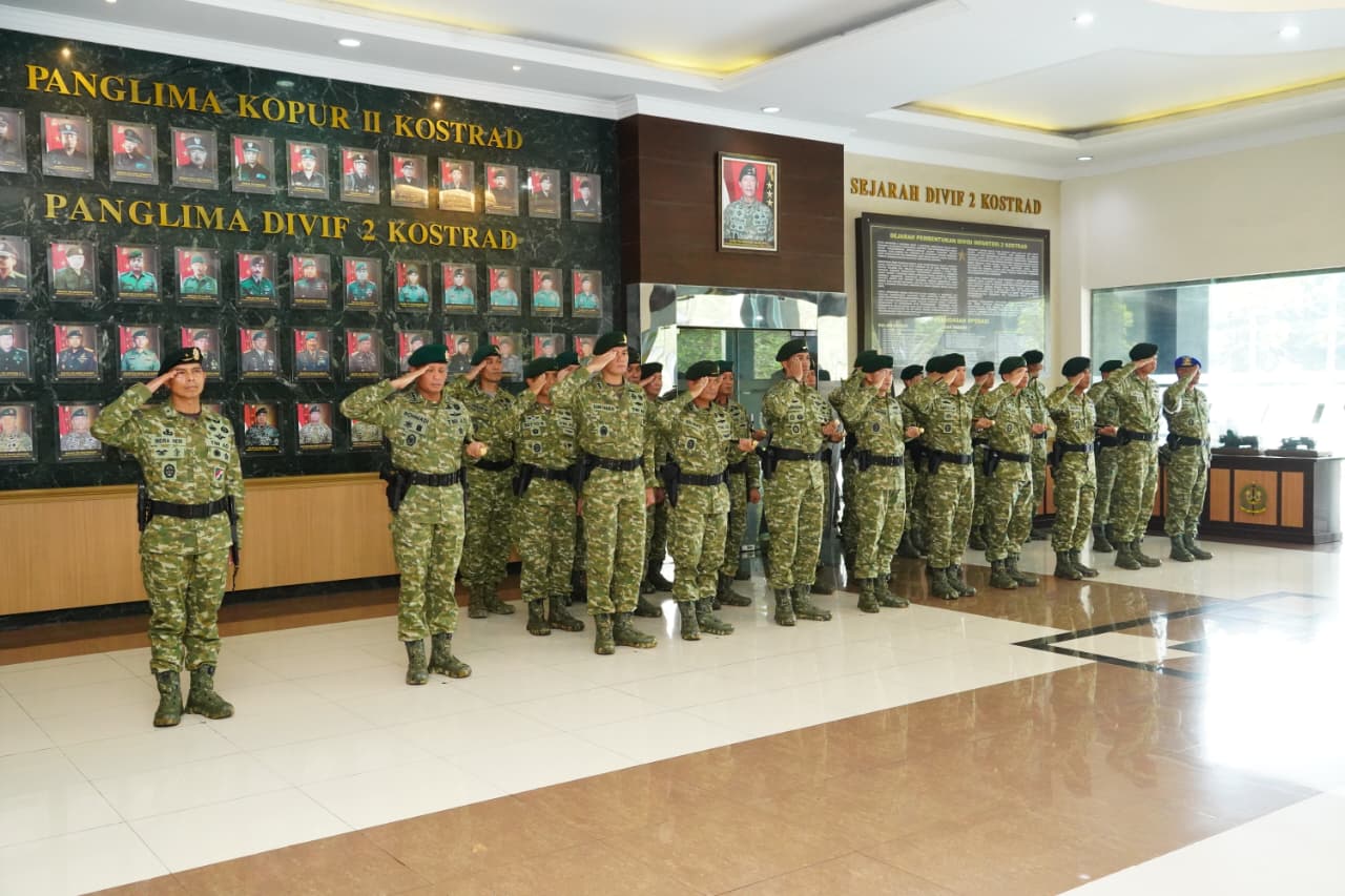 Momentum ini menjadi wujud nyata komitmen TNI AD dalam menjaga kesinambungan organisasi melalui regenerasi kepemimpinan yang profesional, loyal, dan berdedikasi tinggi.