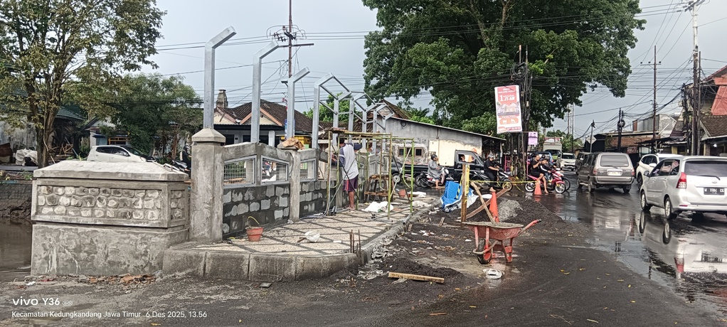 pengerjaan pelebaran jembtan kedungkandang, Proses sudah dituntaskan. Di lapangan, tampak masih ada pengerjaan Finishing tahap akhir. Sabtu (06/12/25)