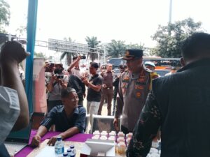 Kapolres Metro Jakarta Utara Bersama Forkopimko Cek Kesehatan Sopir di Terminal Tanjung Priok