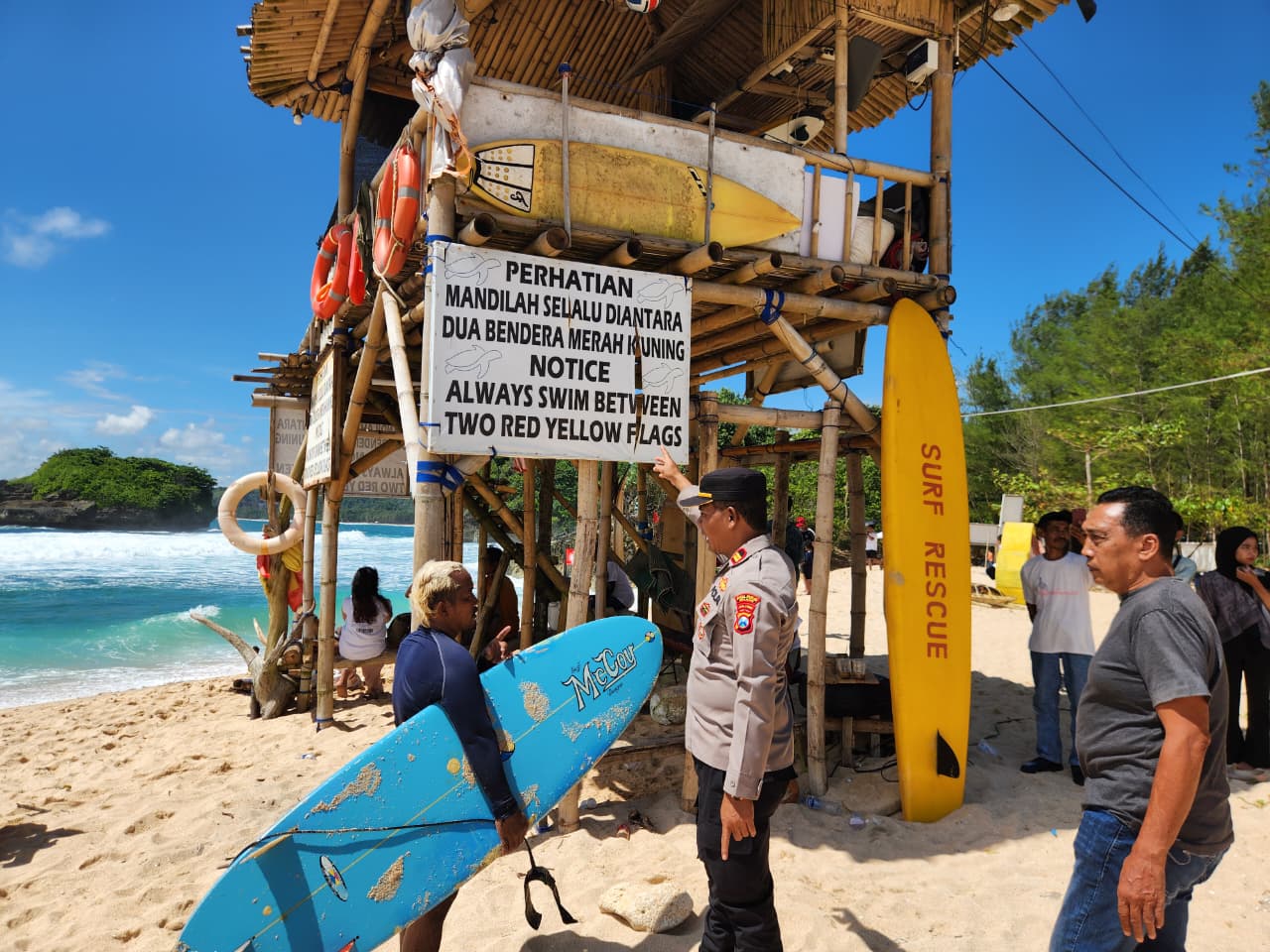 Polres Malang meningkatkan patroli di sejumlah tempat wisata selama libur long weekend