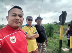 Kades Tanjungbaru Tangani Jembatan Amblas, Diapresiasi Sekcam Cikarang Timur!