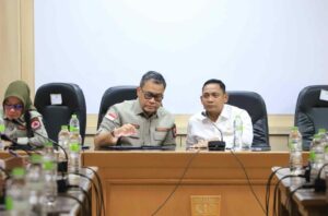 Banjir Melanda Bekasi: Pemerintah Fokus Perbaikan Tanggul Jebol dan Kritis