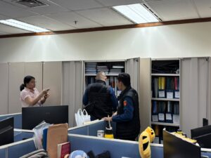 Tim Penyidik Kejagung Geledah Kantor PT IPPS Dalam Lanjutan Penyidikan Perkara Transfer Pricing PT TPL